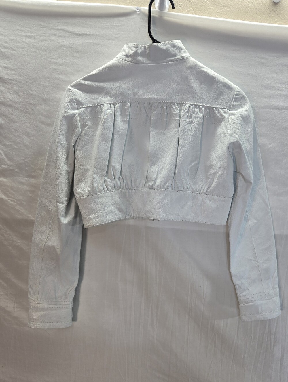 Wilsons Women's Size XS White Leather Cropped Jacket - Picture 2 of 5